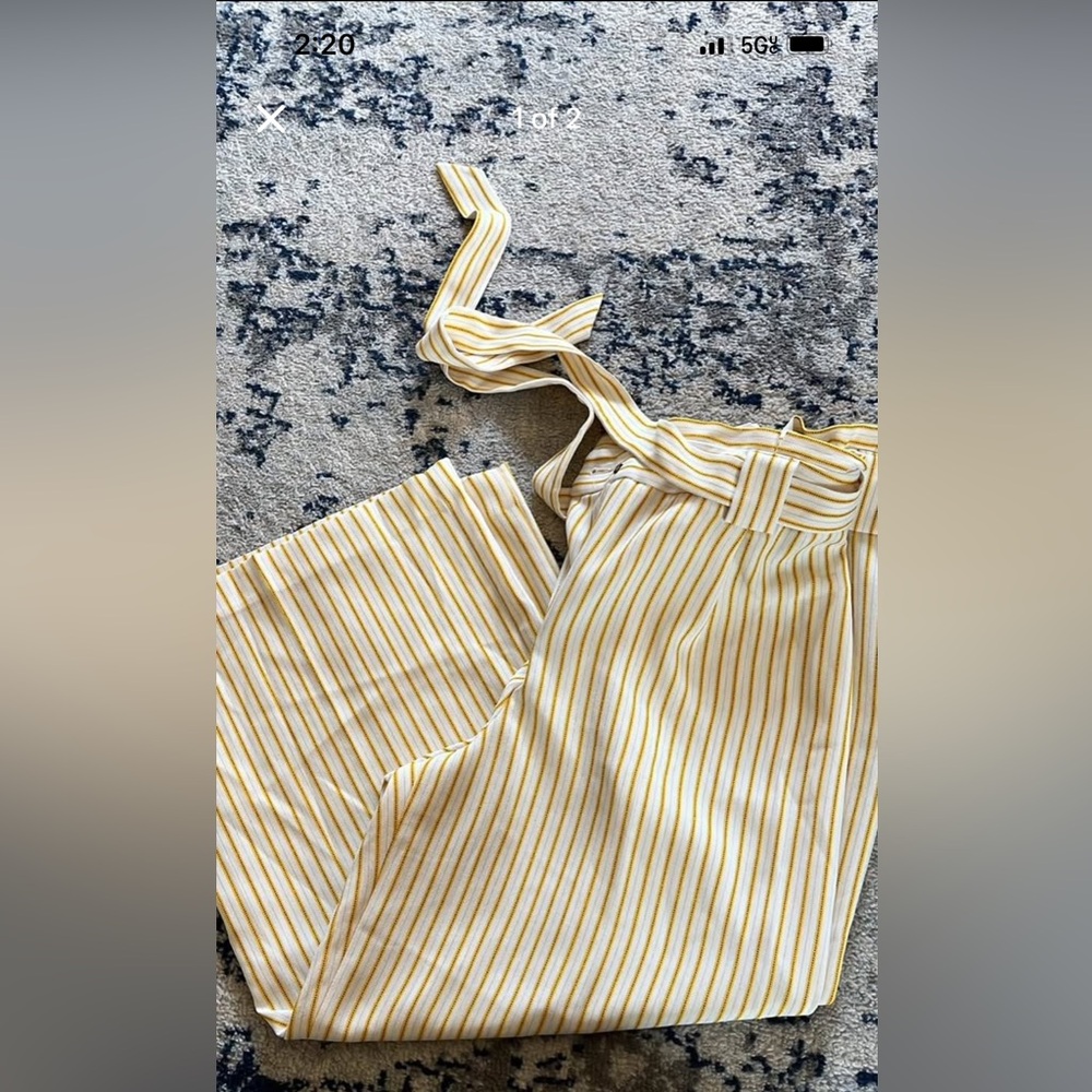 Express women’s cropped wide leg yellow pants size M